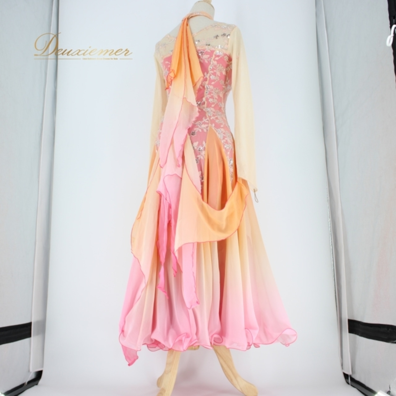 社交ダンス 衣装 スタンダード ドレス ワンピース パーティドレス レディース オールシーズン ICHIOKU イチオク ピンク系 オレンジ系 花柄 華やか スパンコール フロート付き 軽やか 美しい ドレッシー フェスティバル おしゃれ 結婚式 競技用 お出かけ用 コスチューム エレガント 旅行用 楽器演奏用 セレモニー 祭り用 特別な日 用途広い