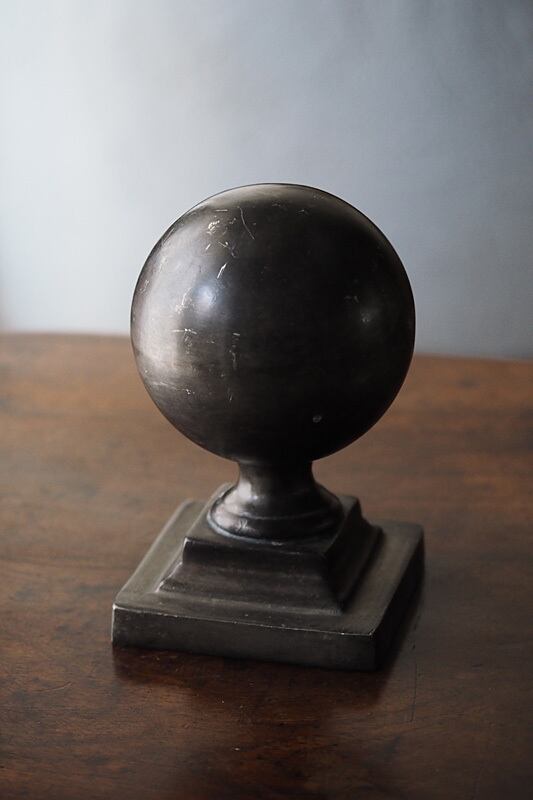 鉛色 球体オブジェ-antique pewter ball objet | アンティーク