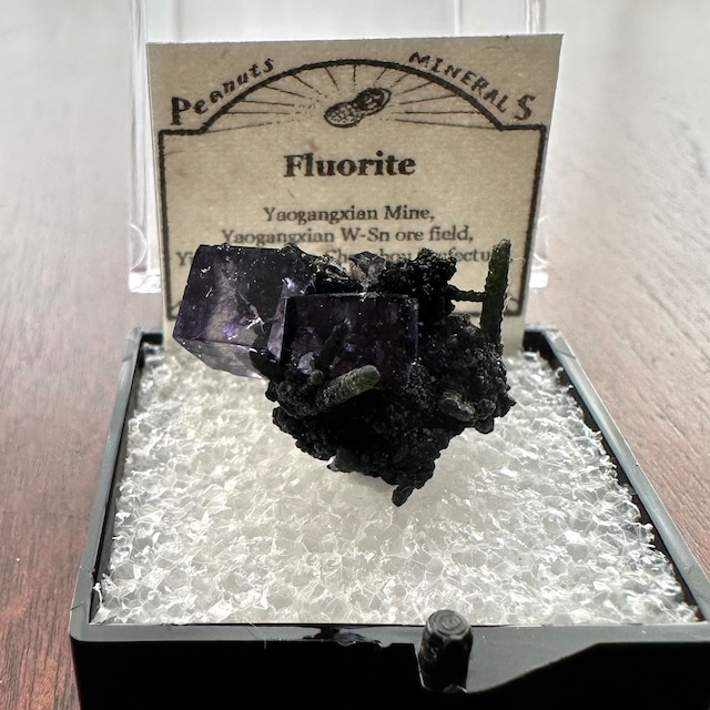 フローライト / カルサイト / クォーツ【Fluorite on Calcite with Quartz】中国産