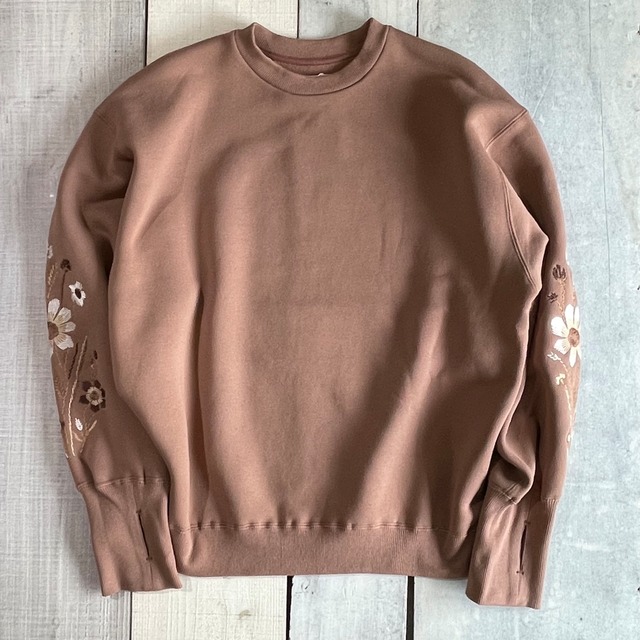 superNova / EMBROIDERED j sweat / mocha