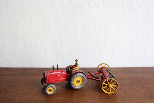 イギリス アンティーク ヴィンテージ DINKY ディンキー 『MASSEY HARRRIS + HAY RAKE 27K』セット N-03678