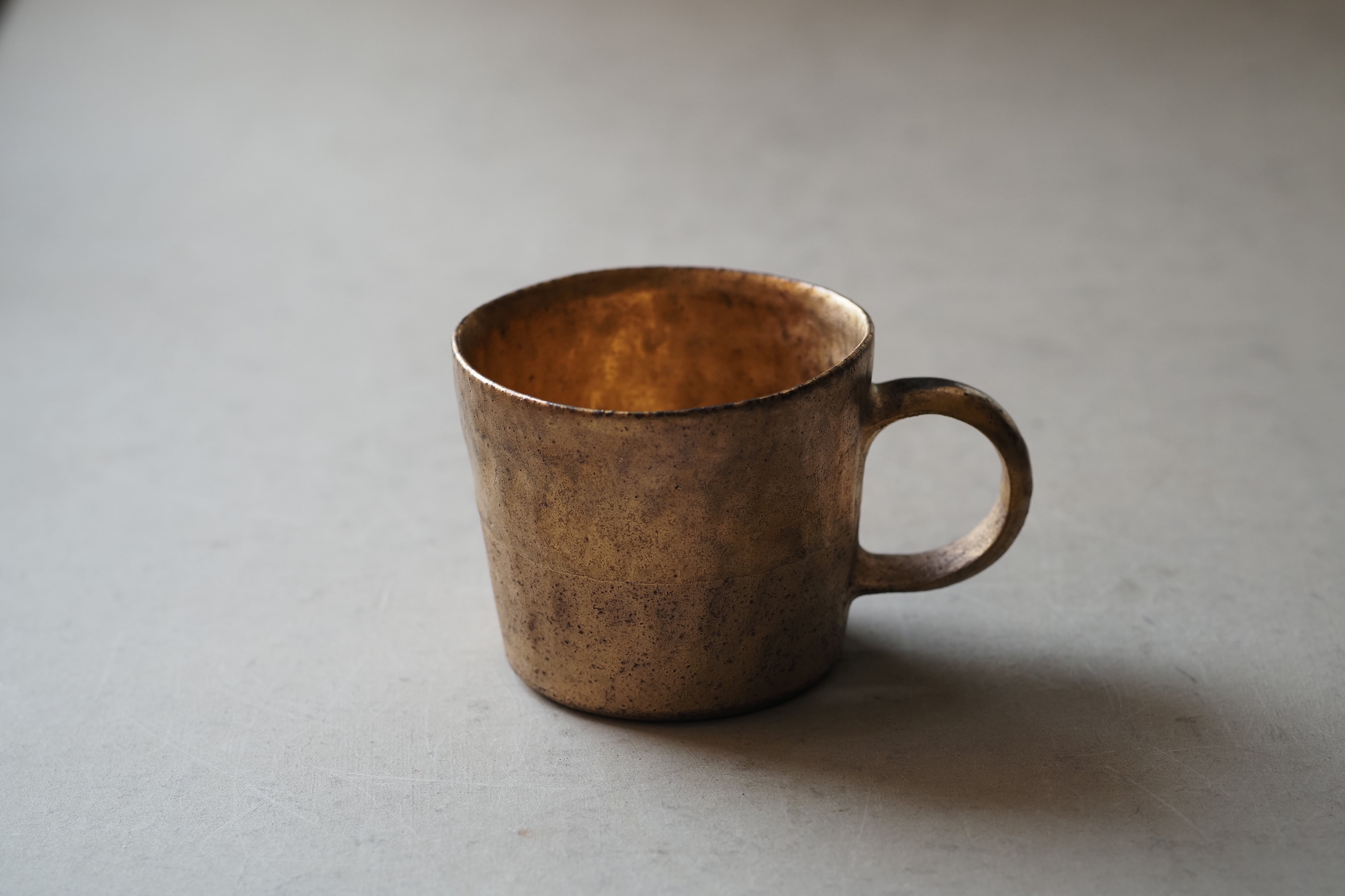 村上躍 153.金彩/金彩焼締マグカップ