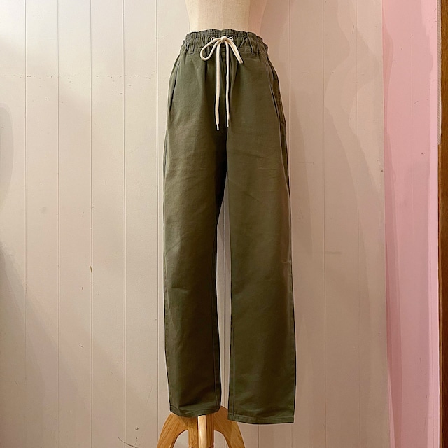 khaki string tapered pants