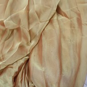 ベリーダンス オリエンタル 衣装 上下セット ゴールド系 トップス スカート ベルト 飾り カチューシャ 金 黄 ラインストーン ビーズ 華やか 豪華 装飾 キラキラ ダンス衣装 イベント ステージ 派手 目立つ ふんわり ボリューム イエロー系