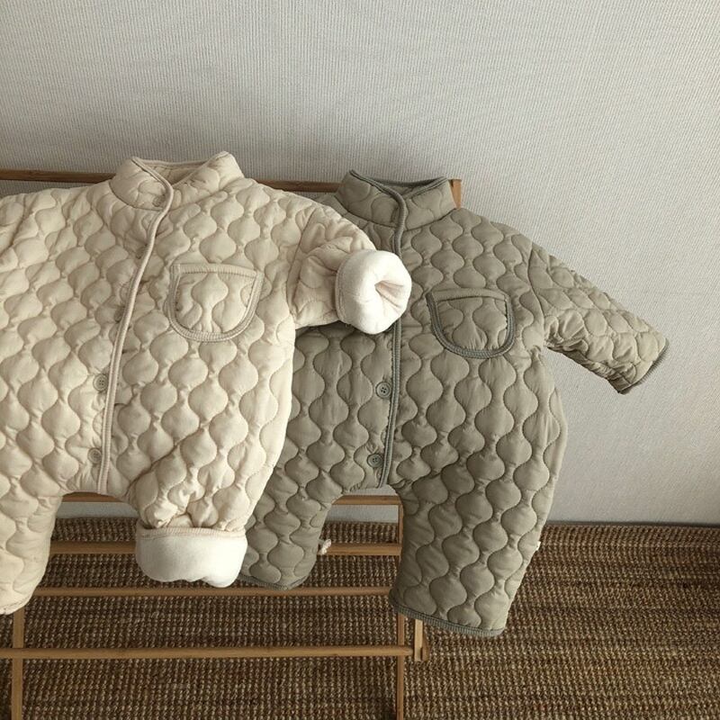 【BABY】韓国風 暖かい厚手オールインワン