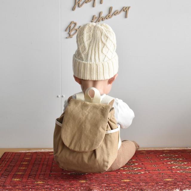 ベビーリュック　ベージュ