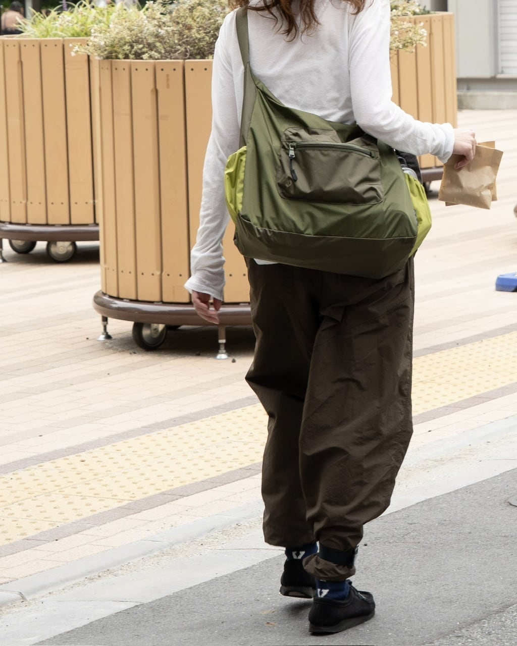 NYLON SHOULDER BAG MULTI OLIVE | What's up?