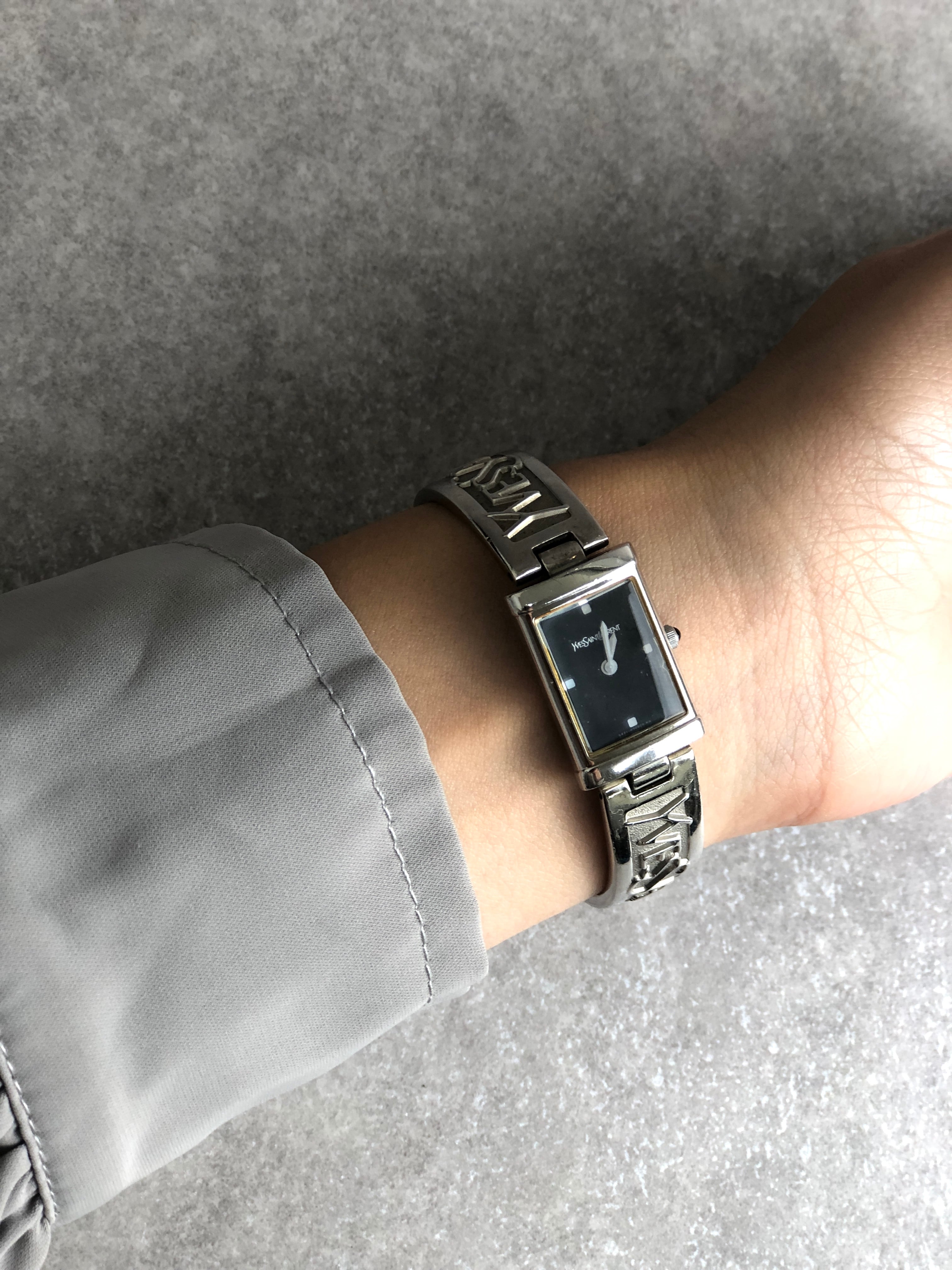 Yves Saint Laurent | VintageShop solo