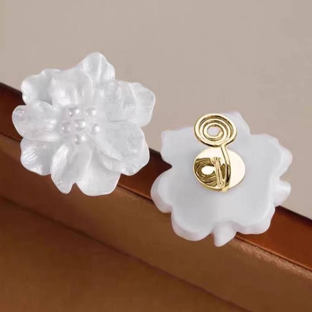 フラワー モチーフイヤリング　JC0209