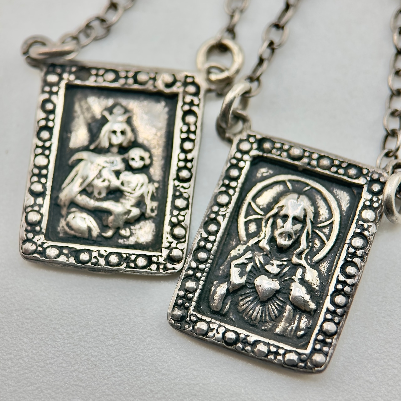 [M333] Antique 1920's キリスト エスカプラーリオ シルバー ネックレス