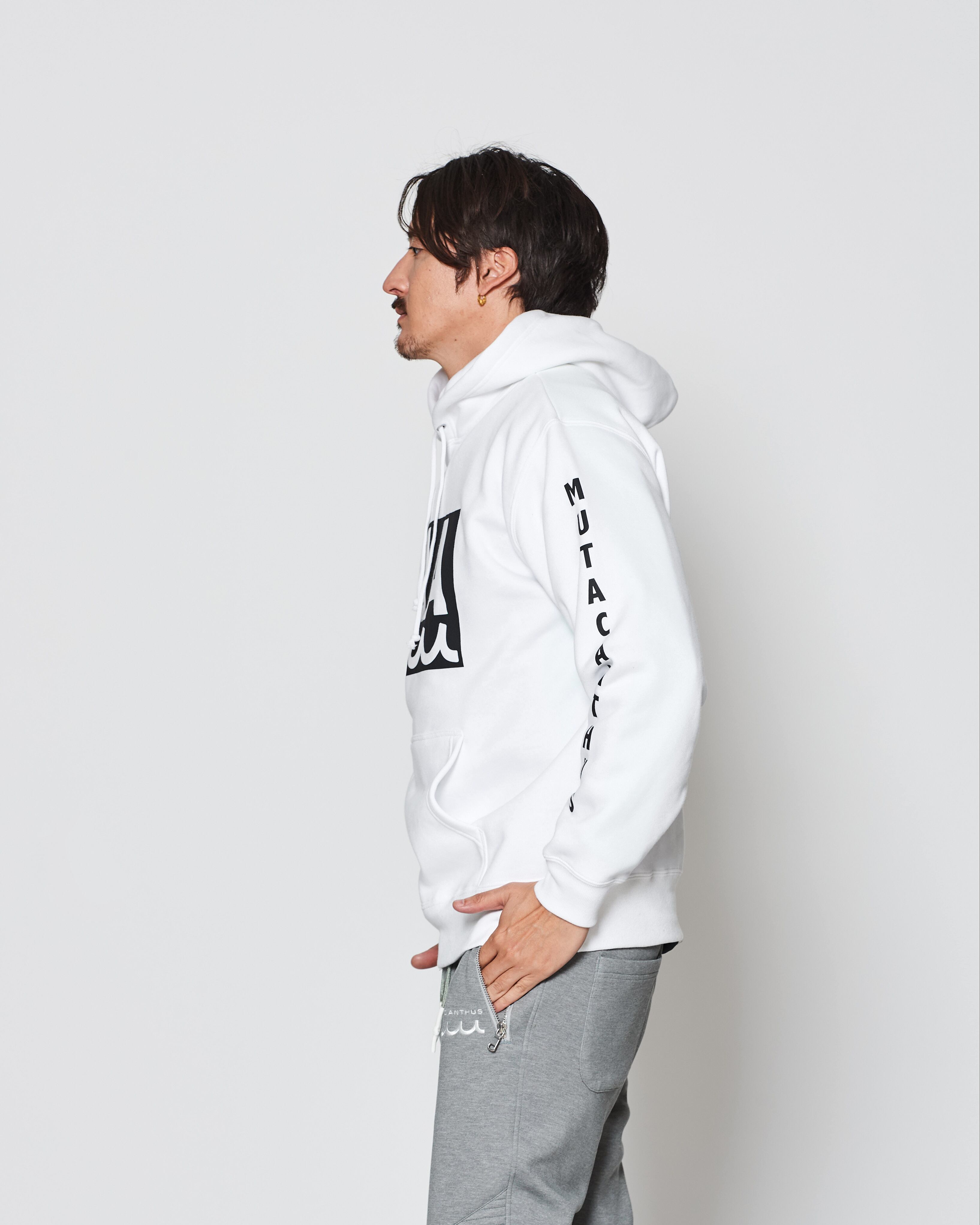 muta MARINE × ACANTHUS MA ロゴ パーカー | ACANTHUS ONLINE STORE