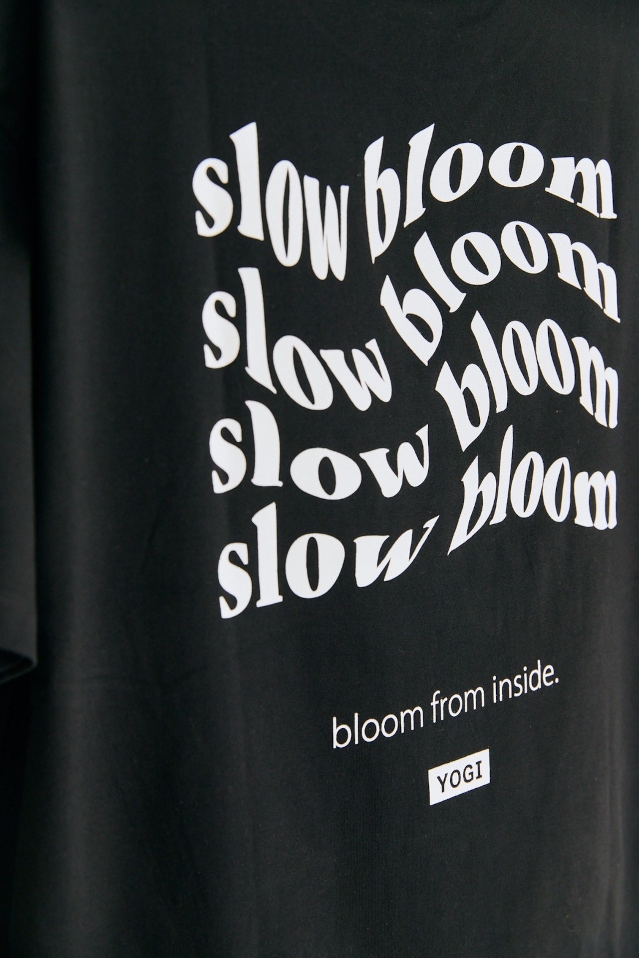 slow bloom T-shirt (ブラック)