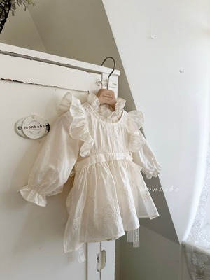monbebe / chloe lace suit