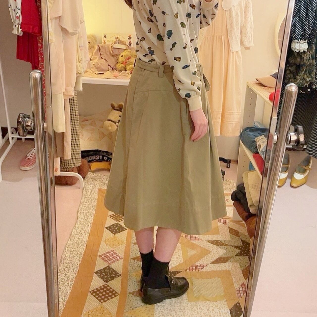 Max Mara / khaki tuck flare skirt