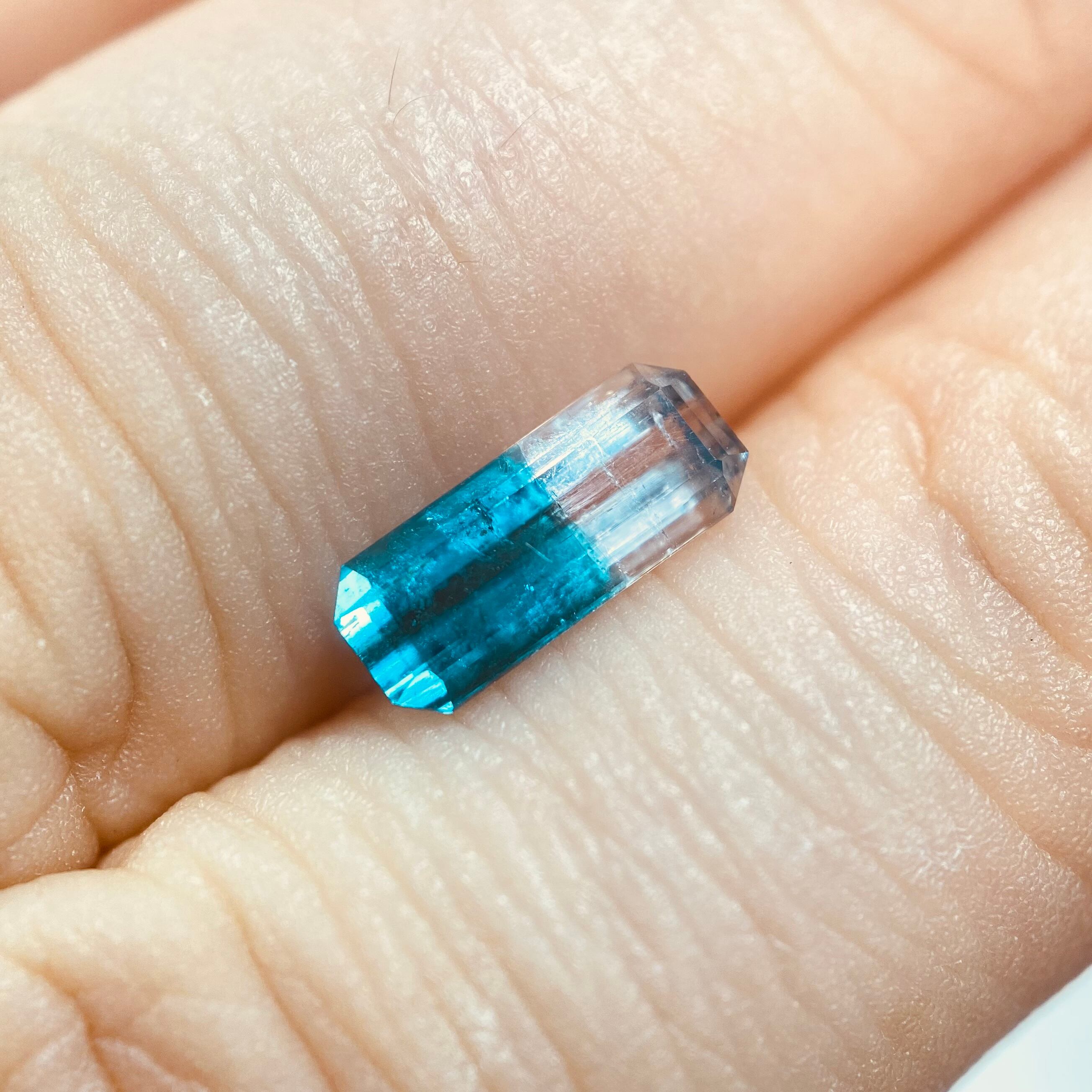 ハワイアンブルーなトルマリン