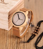 天然木製腕時計 革ベルト ウッドウォッチ ペアウォッチ 彫刻デザイン ナチュラル腕時計 エコウォッチ 軽量時計 男女兼用 環境配慮 手作り時計 鹿角デザイン