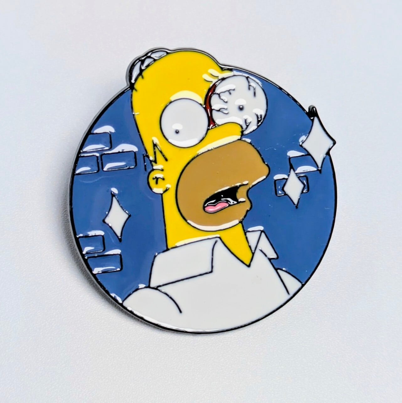 送料無料! ★ピンズ PINS★ピンバッジ 【 The Simpsons( ザ シンプソンズ )】目ん玉ホーマー〚アメリカン雑貨 アメトイ〛
