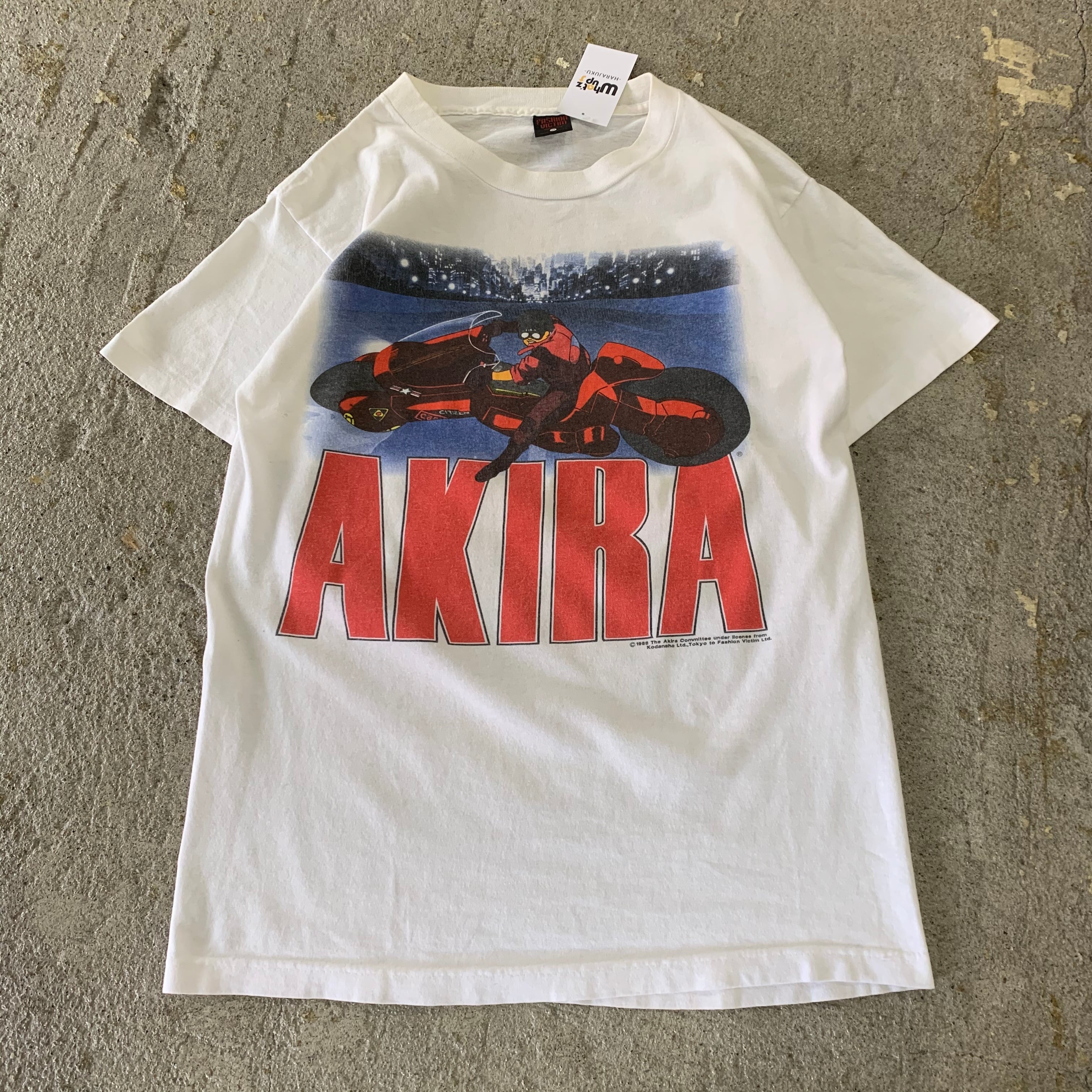 AKIRA tシャツ