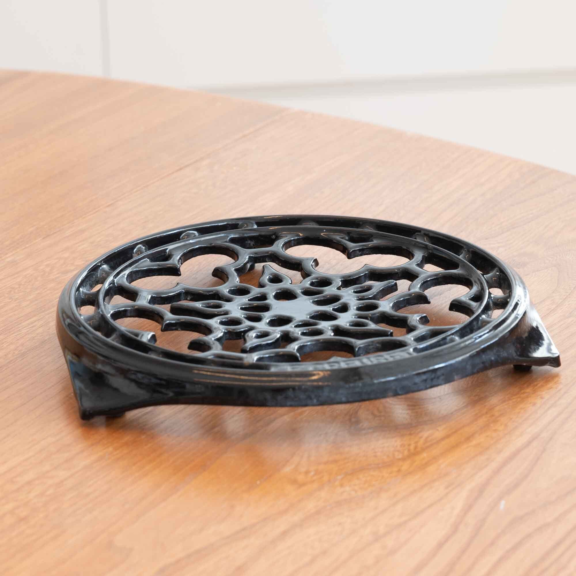 ビンテージ　ル・クルーゼ　LE CREUSET 　ブラック  アイアントリペット　鍋敷き