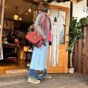 オーム刺繍ショルダーバッグ