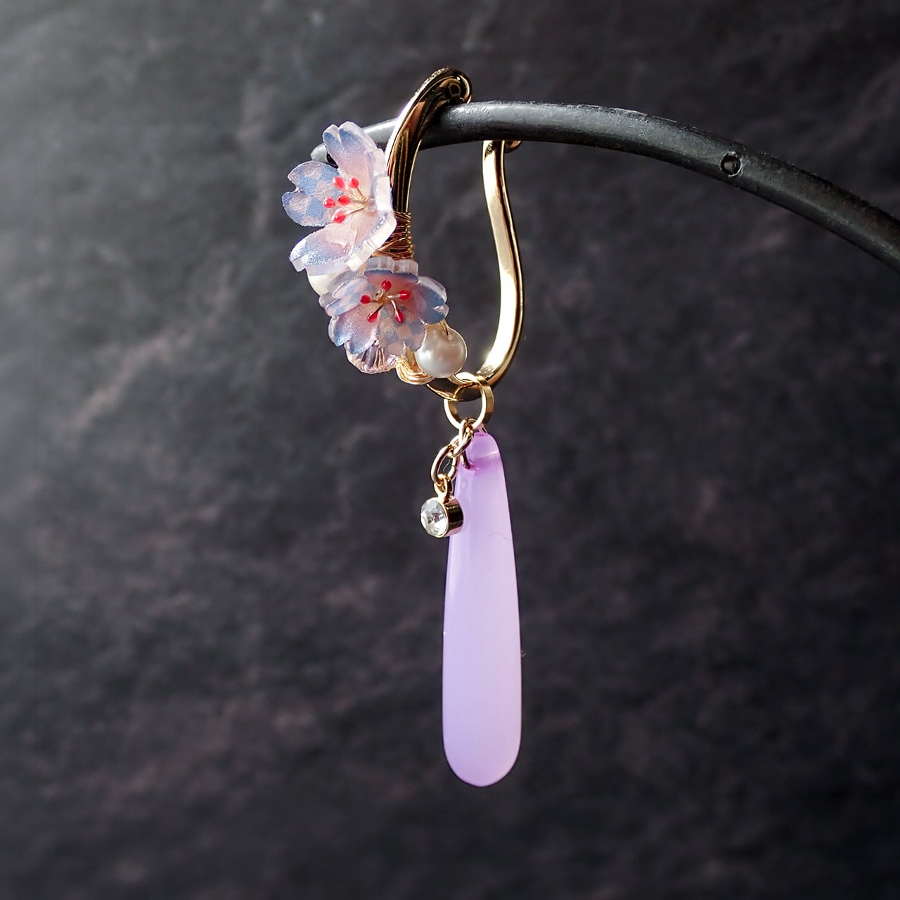 【2WAY】春風に揺れる夜桜のイヤーカフ(受注生産)