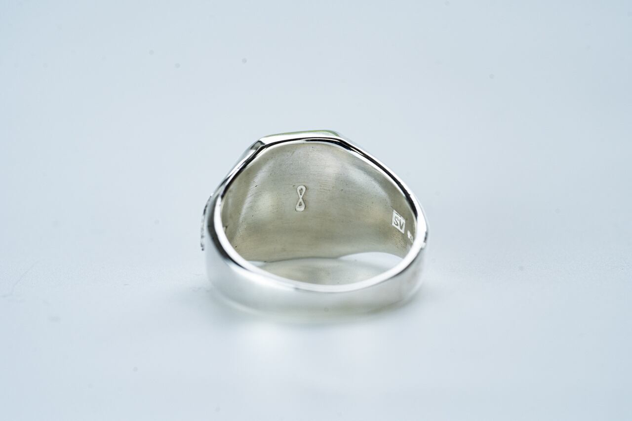 R-091 Square signet ring horsetail (K10 hose) | WAKAN SILVER SMITH