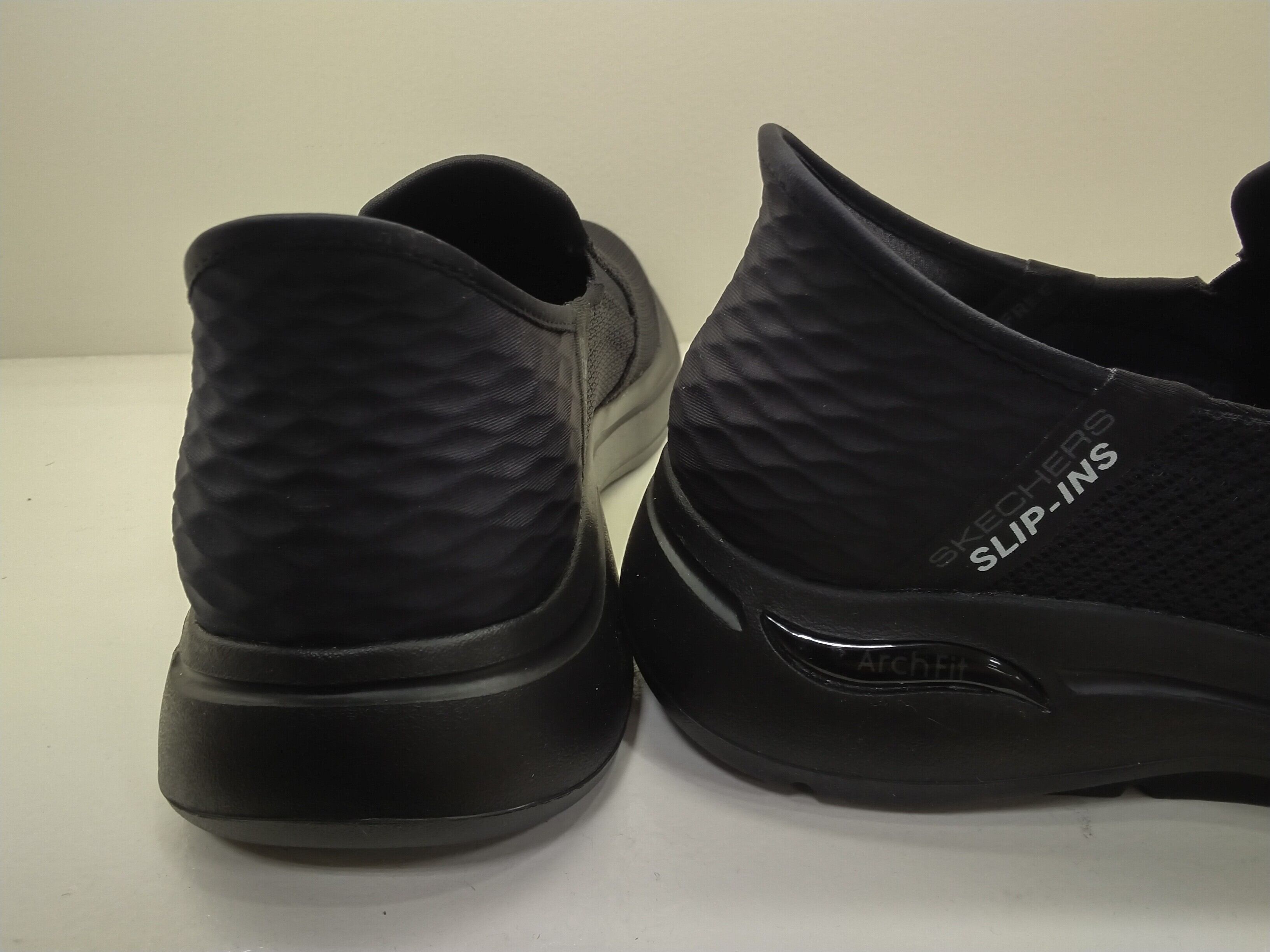 メンズ> SKECHERS(スケッチャーズ) 216259 BBK | キクタシューズ