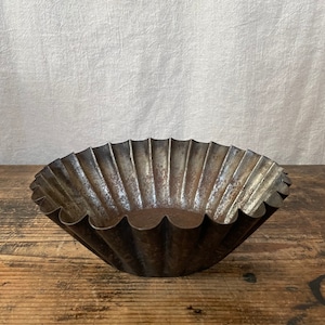 サビなフリフリの器