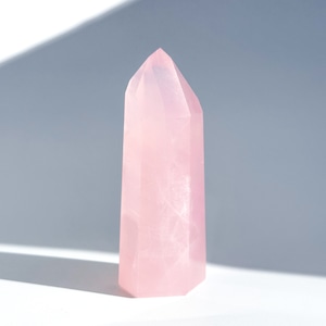 【高品質】バイーア産ローズクォーツ タワー01◇ Rose Quartz ◇天然石・鉱物・パワーストーン
