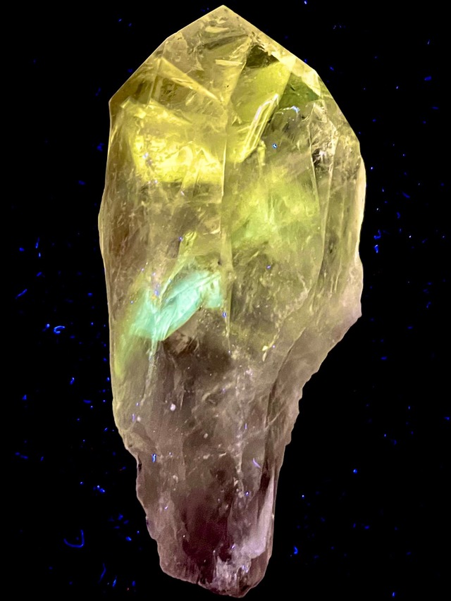 10) 神聖なる導き・内なる光(真実)「パウエライト」ファントム・アメジスト原石(ファセット原石)