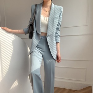 レディース 2点セット セットアップ スーツ ロング丈 長袖 袖あり 襟付き 角襟 ストレート ポケット ハイウエスト 前開き ボタン 大人可愛い きれいめ シンプル 上品 おしゃれ かっこいい こなれ感 クール フォーマル 都会的 無地 春 秋 会議 ミーティング 20代 30代 40代 オフィス ビジネス OL 通勤 就活 重ね着 コーデ 美脚 脚長 着回し S M L XL 水色 ライトブルー 大人カラー 春カラー 秋カラー