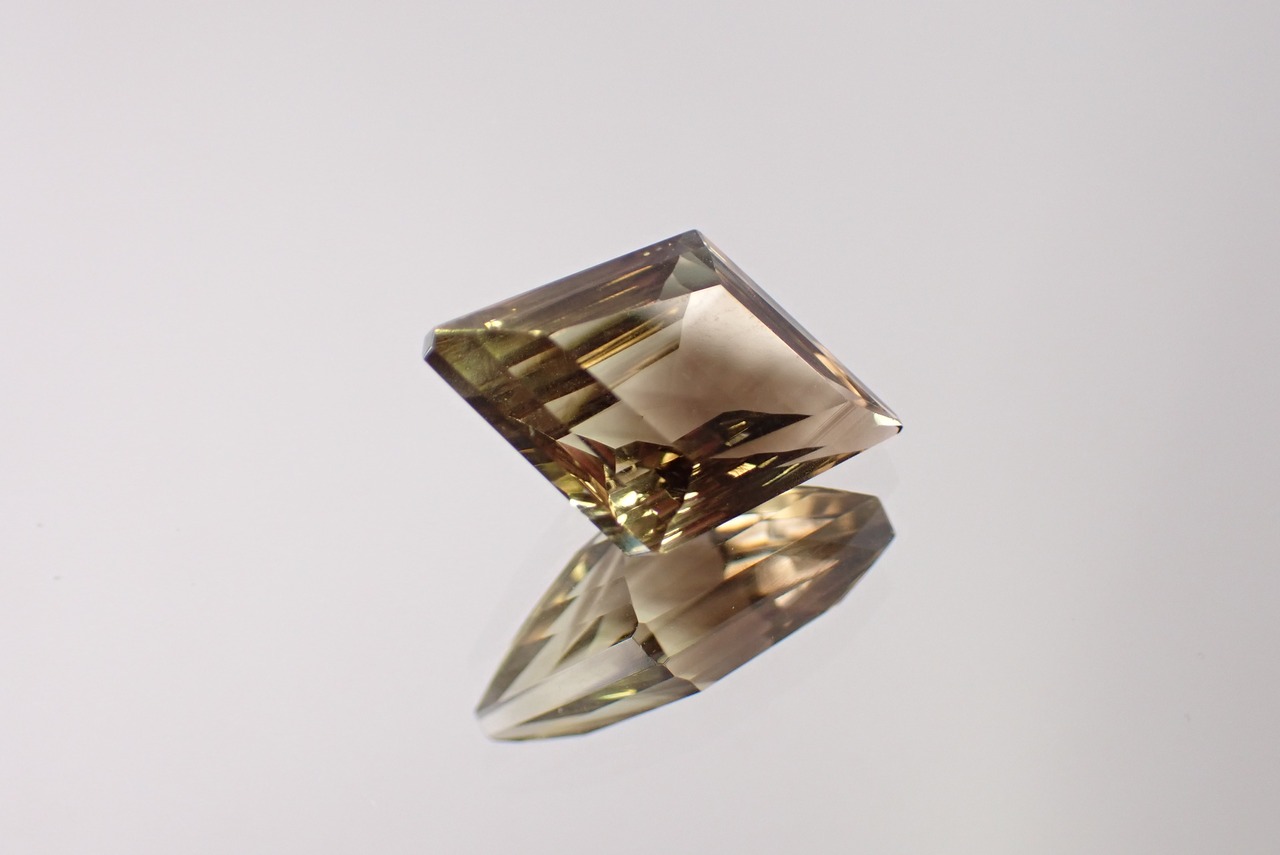 バイカラーレモンクォーツ　7.38ct　[C7‐252]