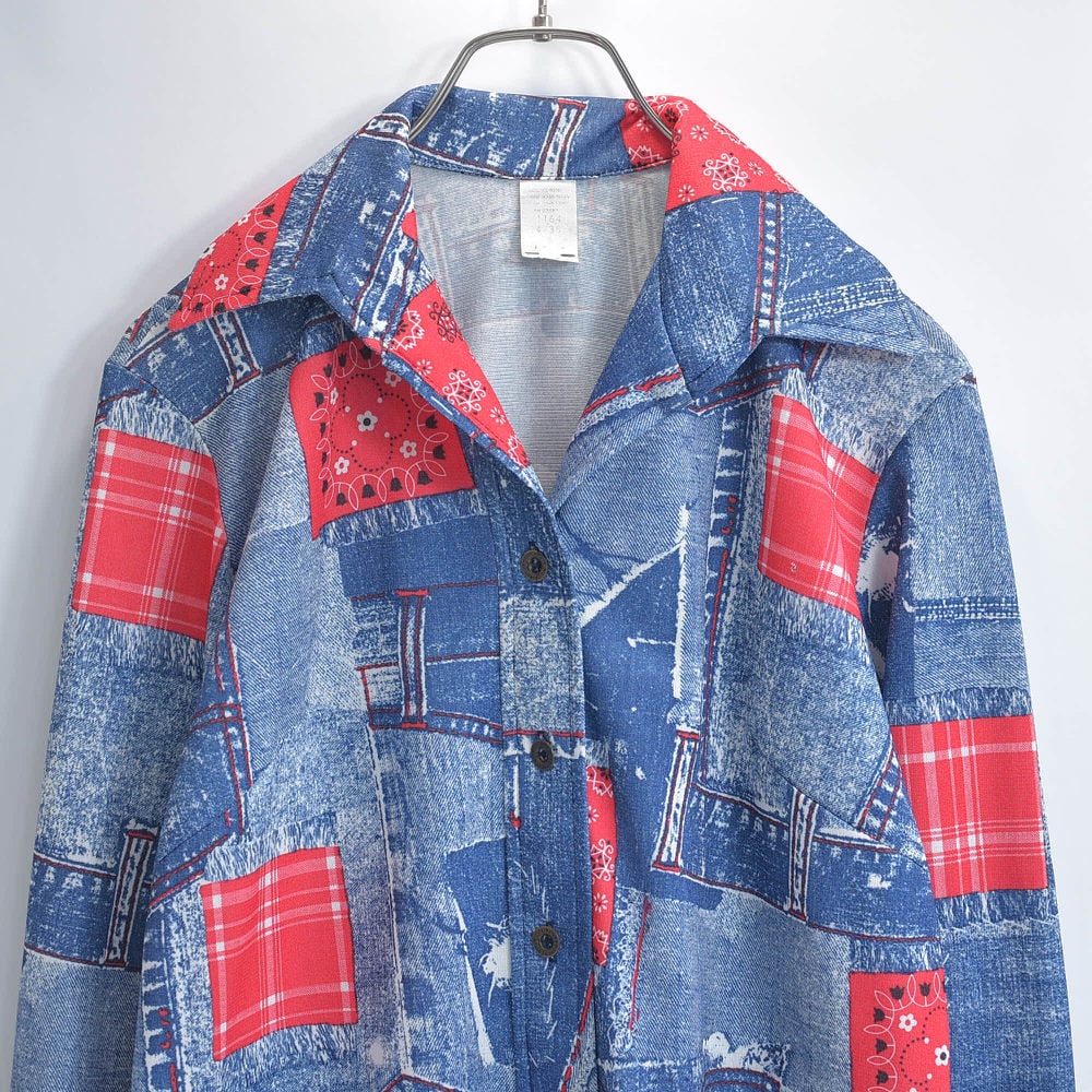 70s RN22451 バンダナ デニムパッチワーク 転写プリント デザイン ポリエステルシャツ デカ襟 騙し絵 ヴィンテージ ビンテージ 古着 レディースM相当