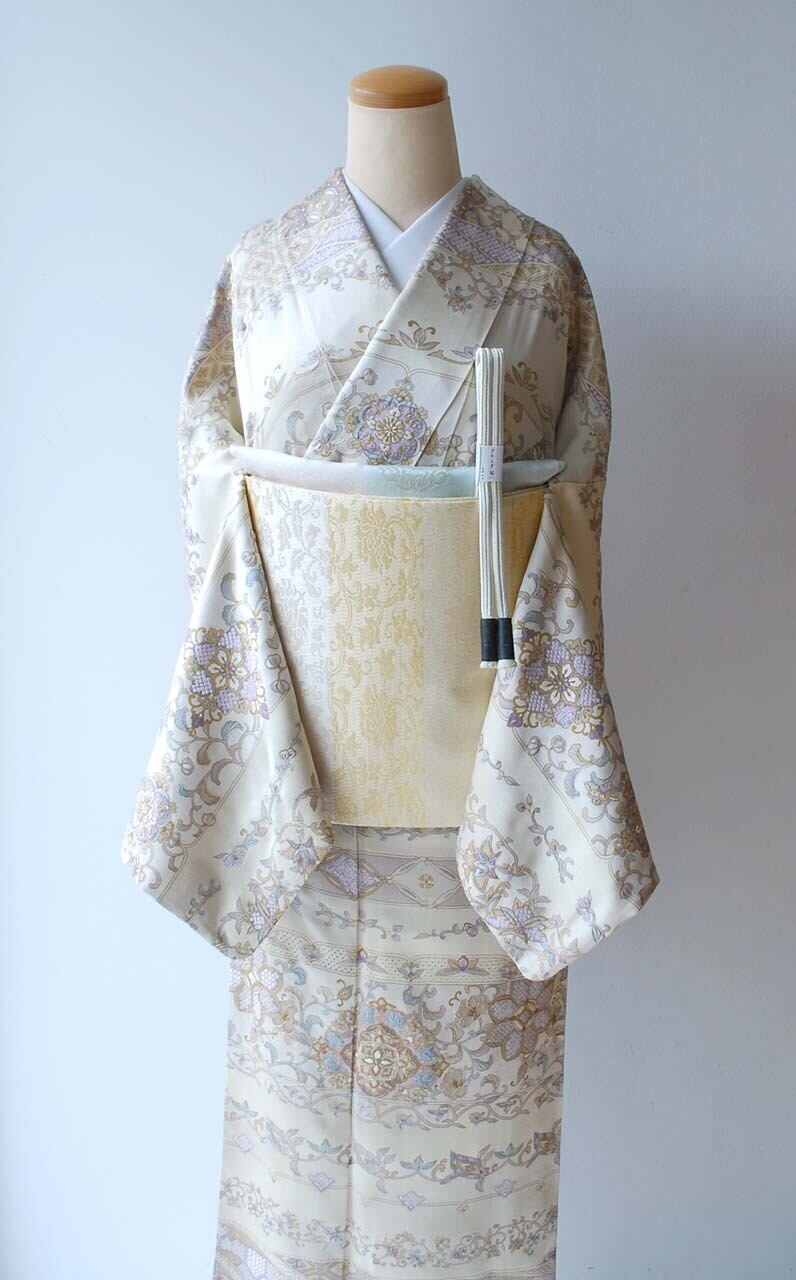 袷】練色 段更紗刺繍文 訪問着 | 大山キモノ・ちぇらうなぼるた 袷】練色 段更紗刺繍文 訪問着 | 大山キモノ・ちぇらうなぼるた