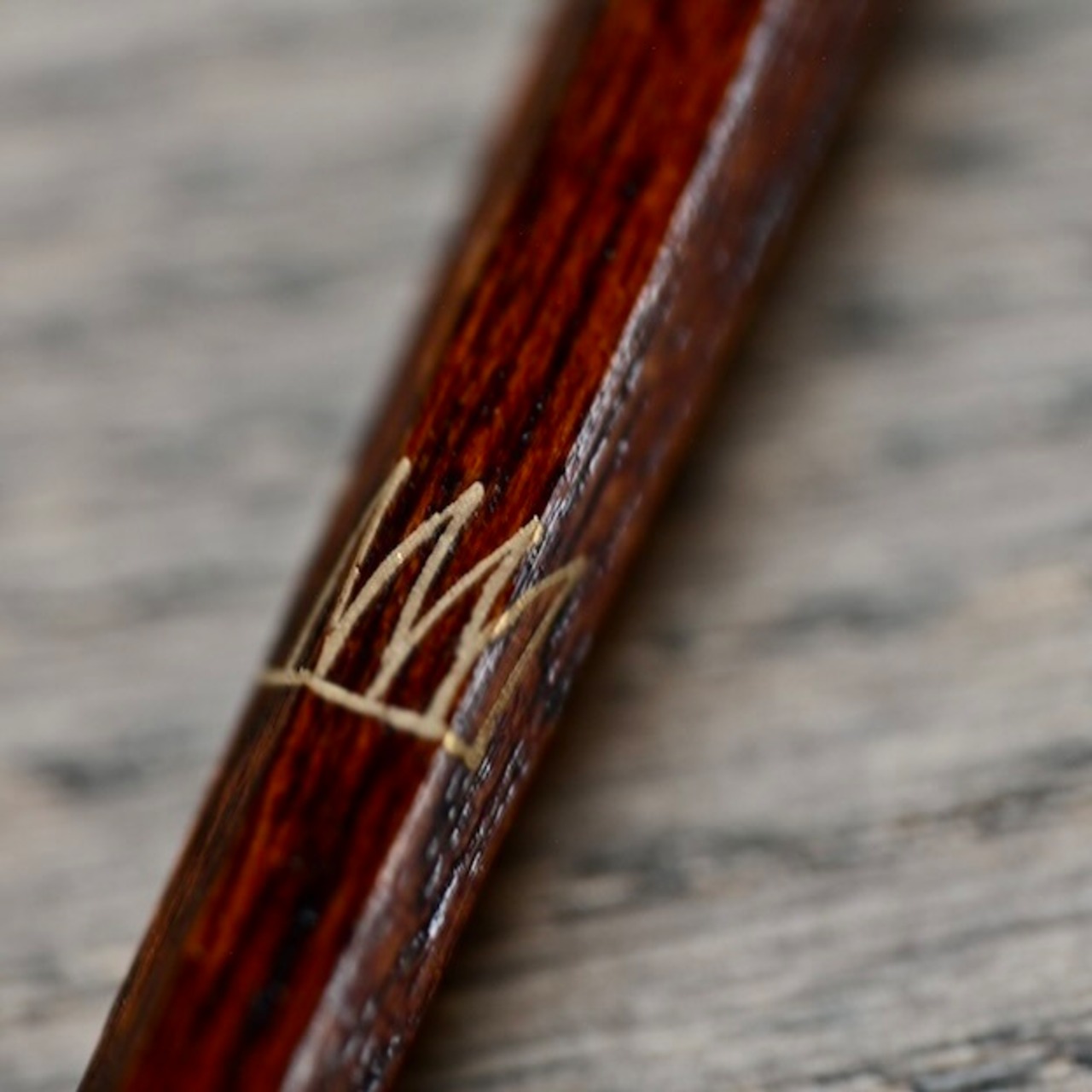 山岸紗綾　さやこ　蝶々のおはし　拭き漆　Saya Yamagishi – Butterfly Chopsticks　-fukiurushi