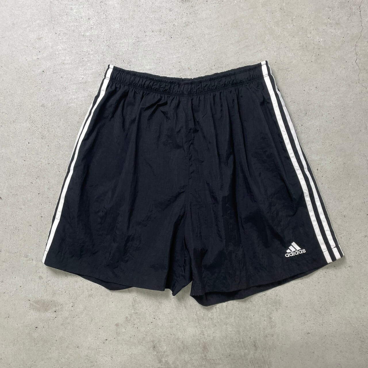 90年代 adidas アディダス ナイロンショーツ ナイロンショートパンツ