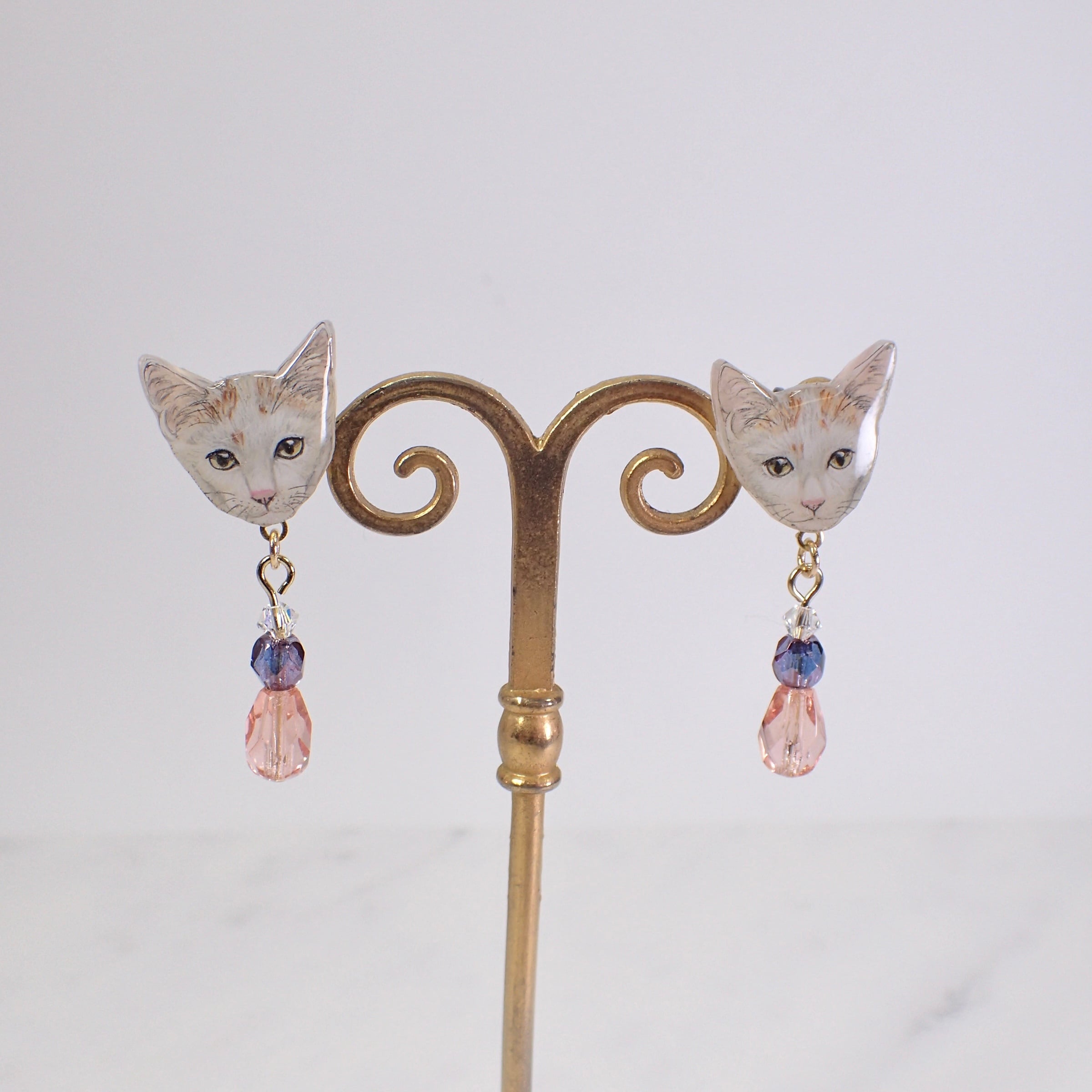 茶白ねこちゃんのピアス | MomoNori