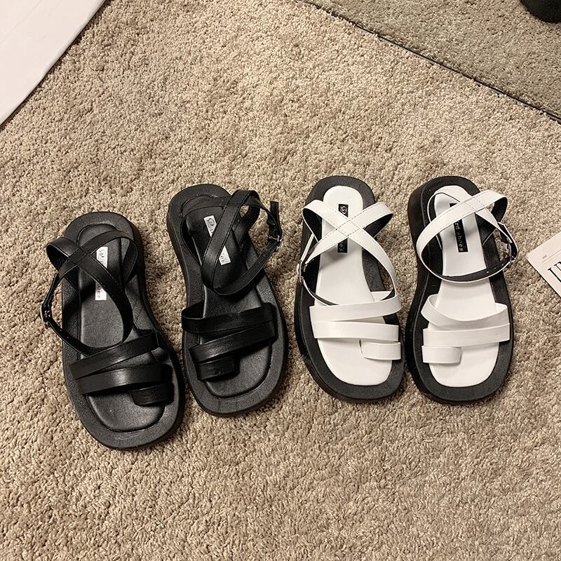 フラットサンダル女性2020新しい夏のファッション単語バックルクリップつま先妖精スタイル学生厚い底野生のローマの靴 部族の婦人靴1277301