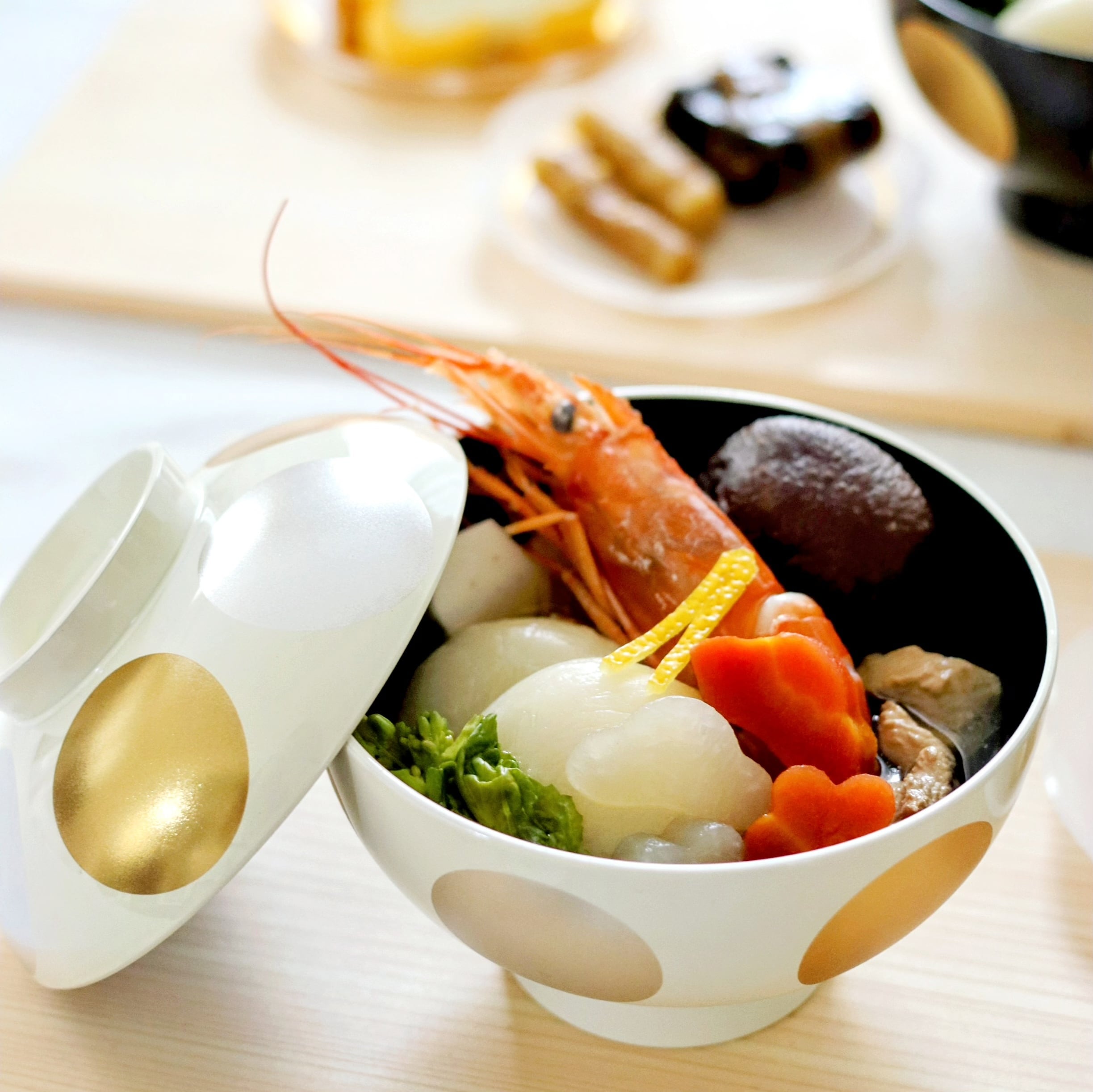 越前漆器 日月椀 白内黒 | Floraison Table フロレゾンテーブル