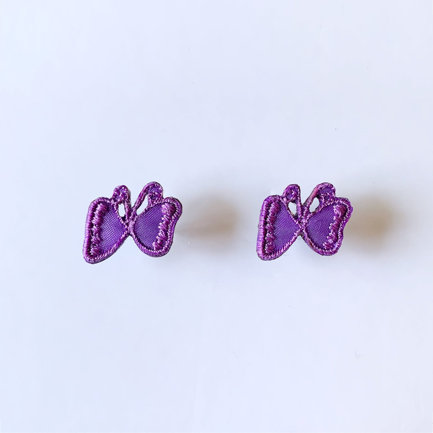 刺繍イヤリング・ピアスga.la (e-205・p-205)4色