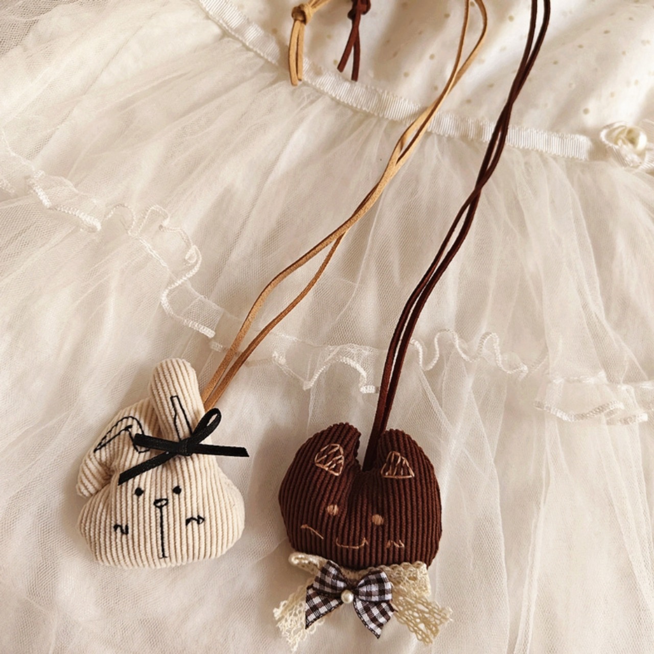 GOODSレトロ森風刺繍アニマルネックレス