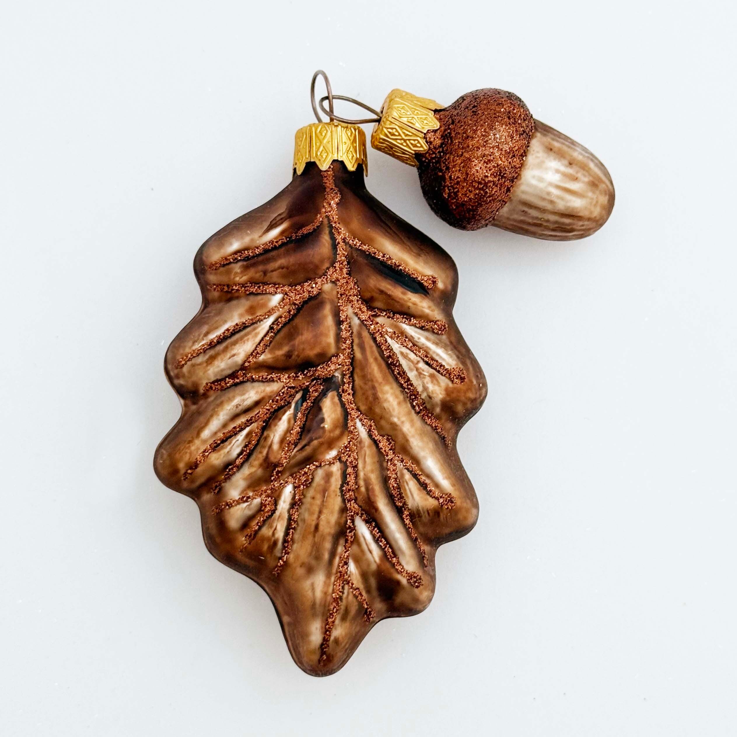 ウクライナ製 ガラスオーナメント(どんぐり)