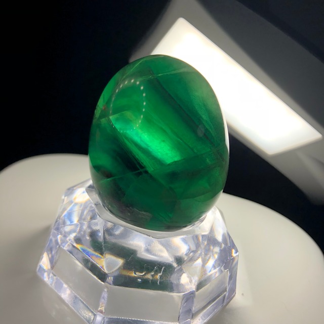 48 濃いグリーン フローライト卵
