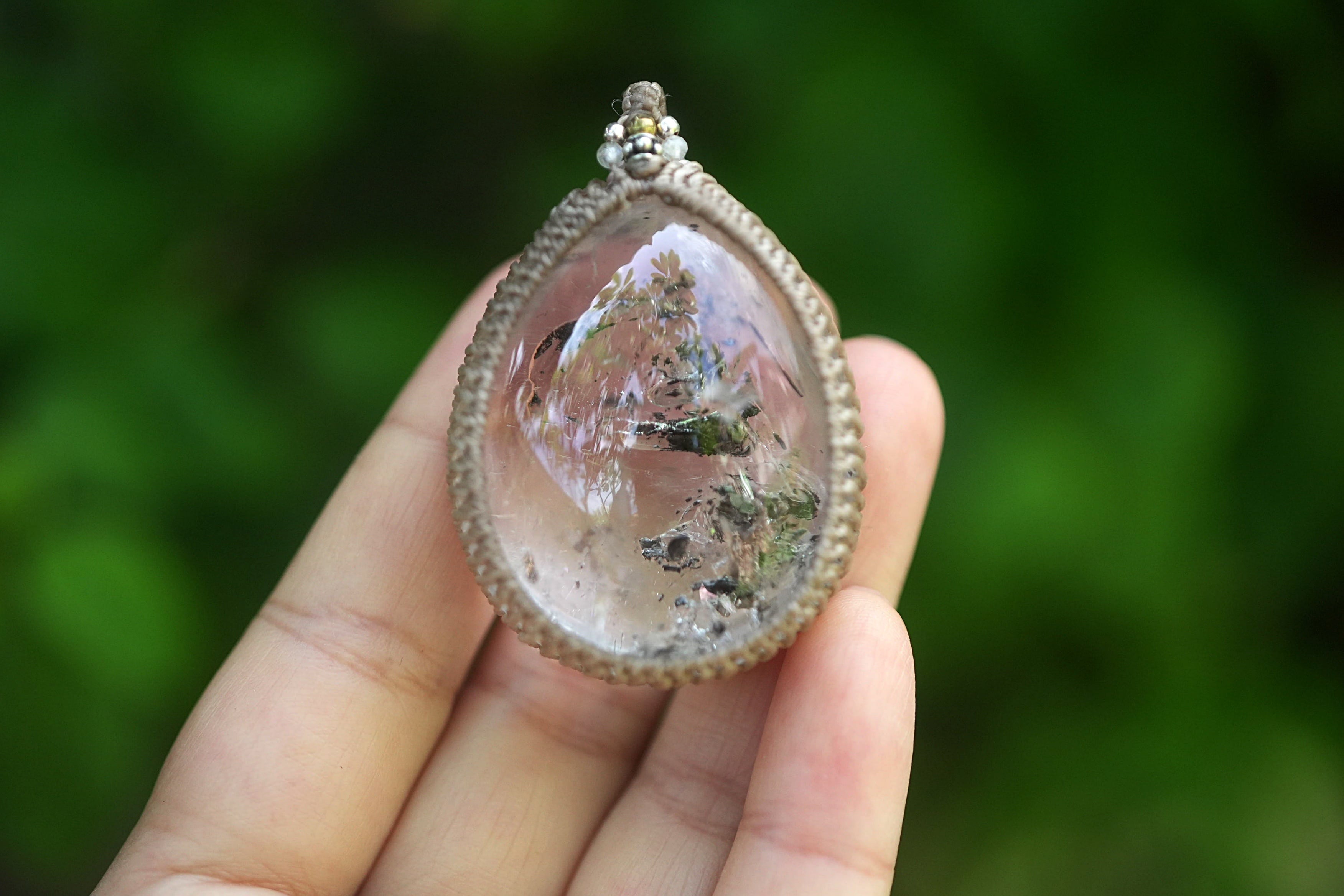 大粒★古代の水★スティルバイト水晶 マクラメネックレス2099