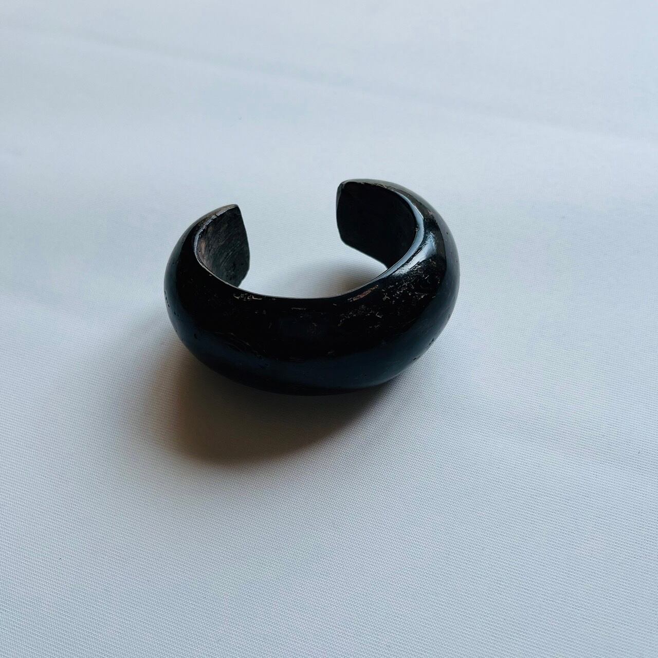 黒珊瑚ワイドバングル 407198 | 遊華人倶楽部