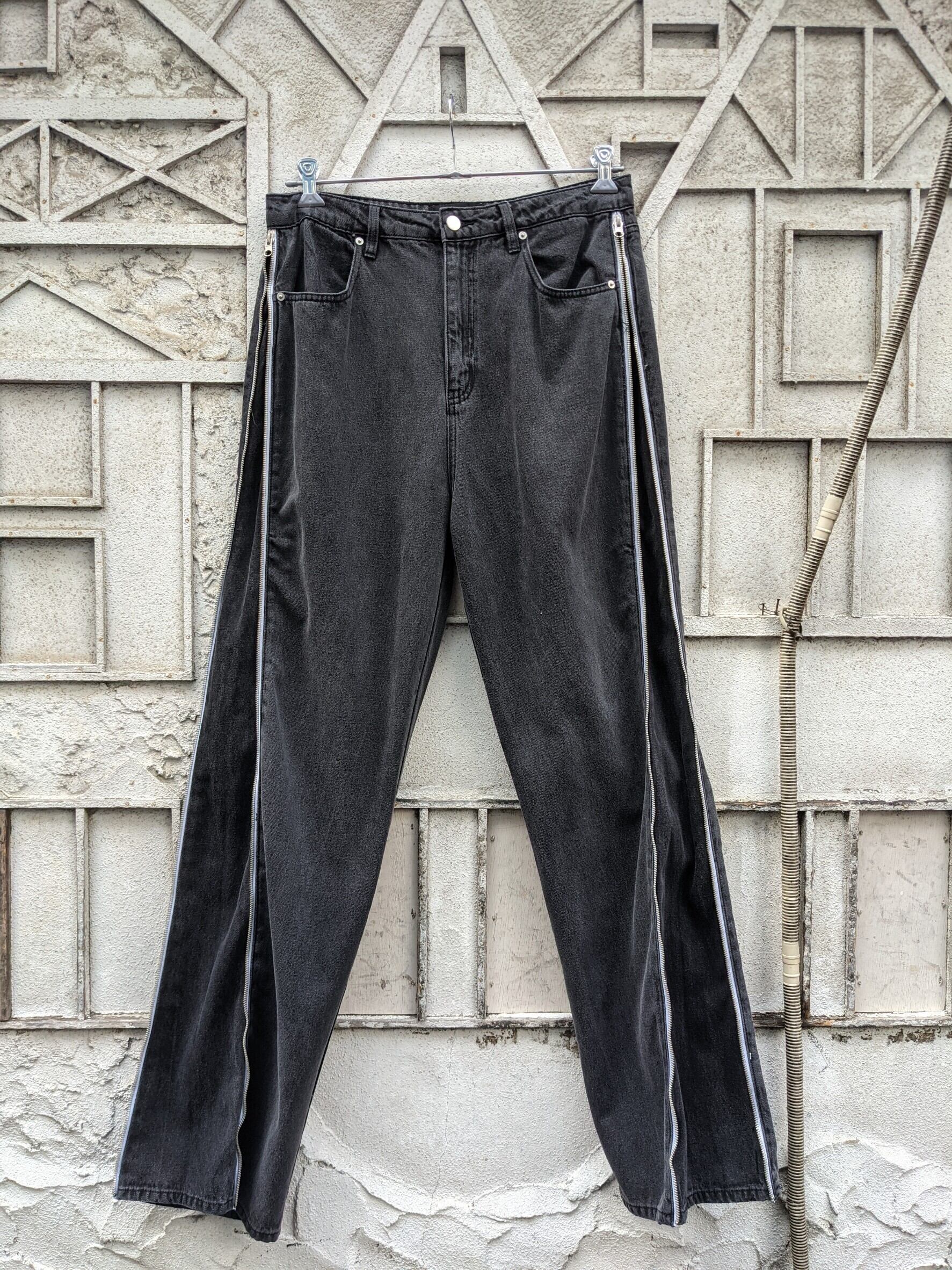 "BOTH SIDE ZIP" baggy black denim