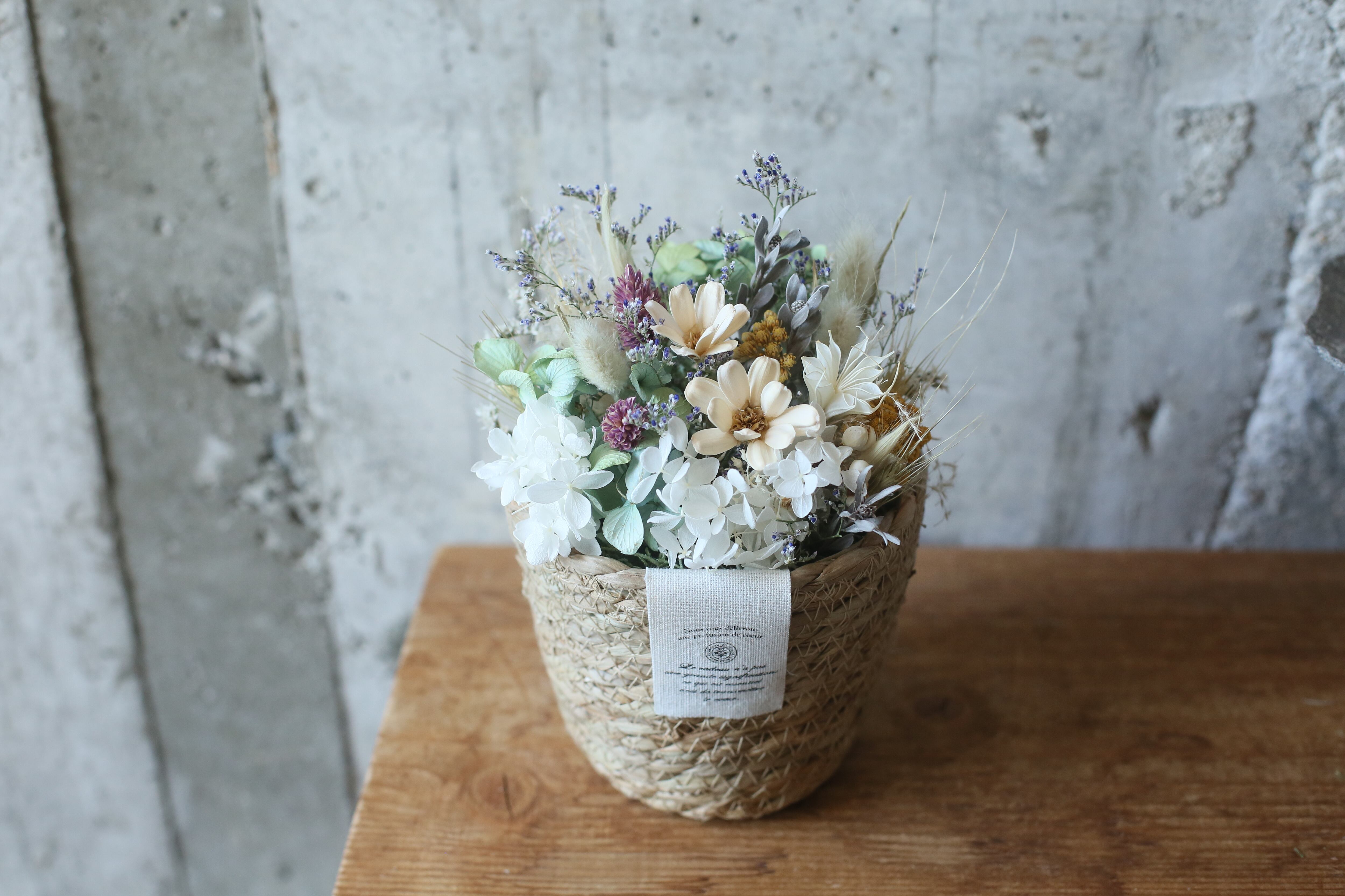 送料込み】＊ナチュラルカラーのアレンジメント＊ | FleurLilas