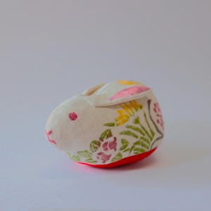 卯（う）（ウサギ）　干支　木版手染めぬいぐるみ