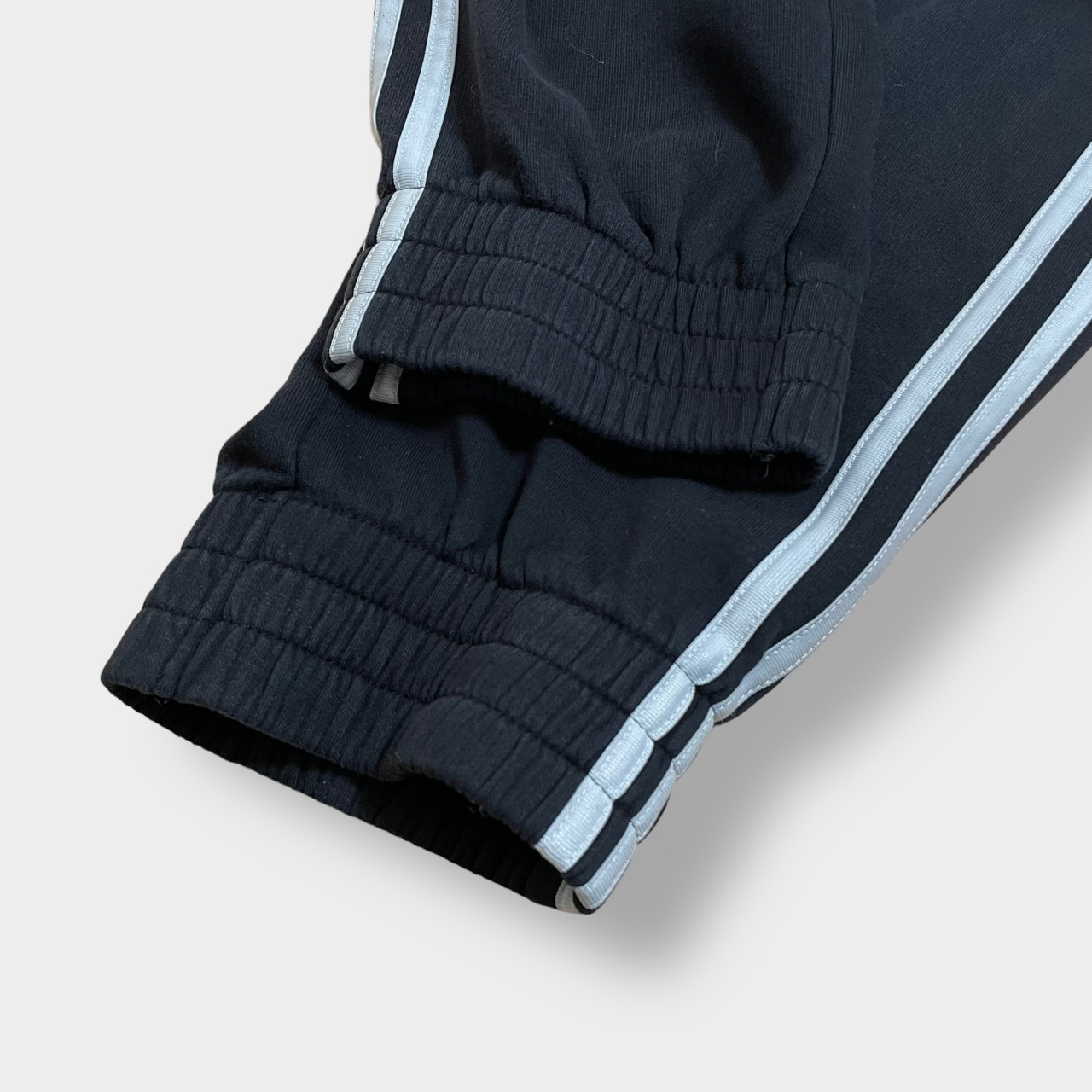 【adidas】スウェットパンツ ロゴ プリント 黒  LARGE スリーストライプ アディダス US古着