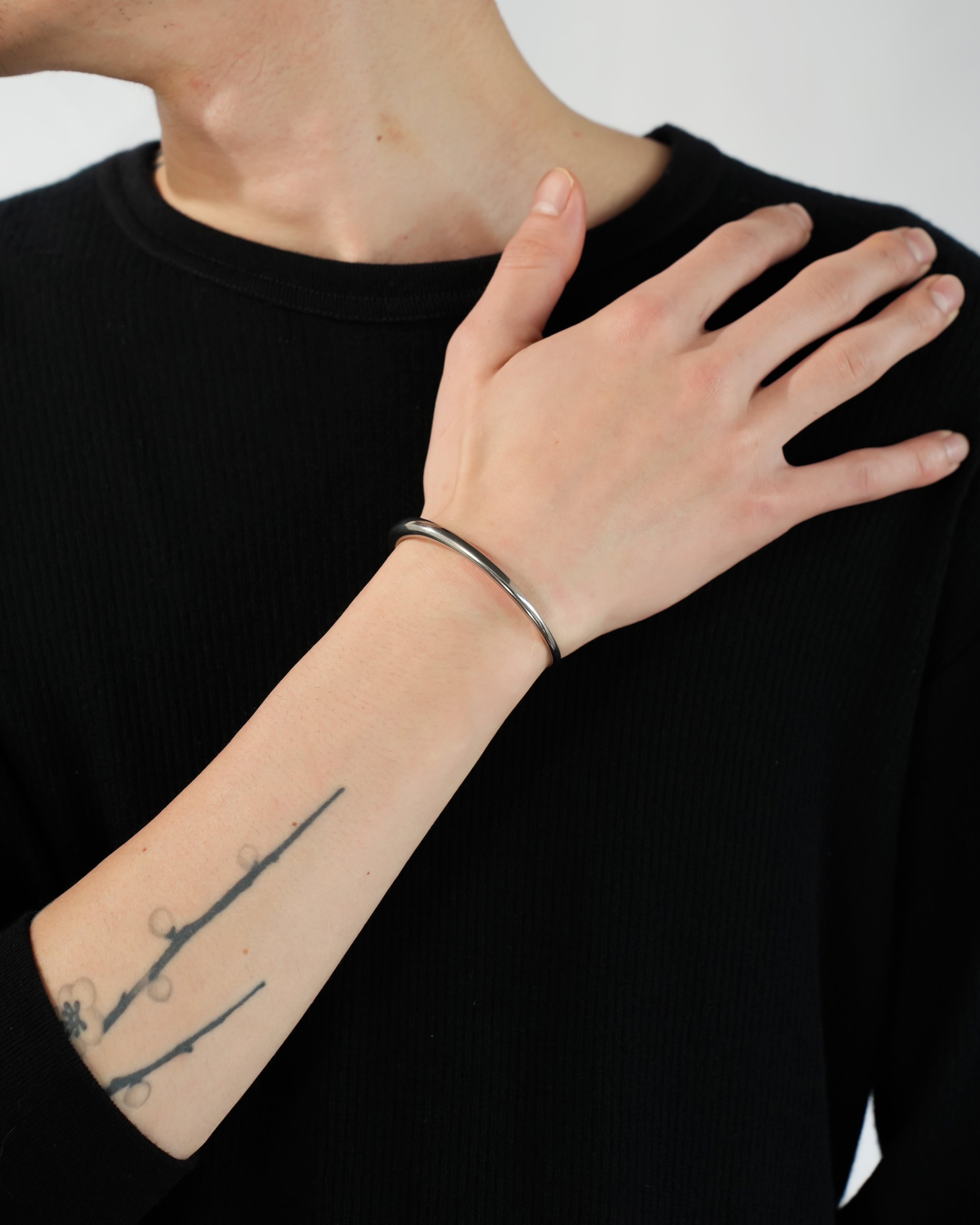 drop bangle | 13lue
